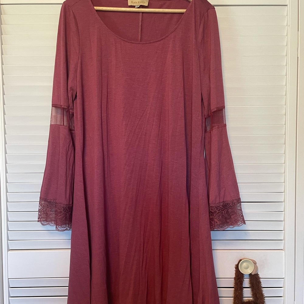 Solid burgundy long bell sleeve knee length 38” scoop neck dress size XL